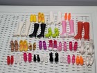 Lot de 27 pièces chaussures vintage Barbie bottes talons plats bout ouvert mattel