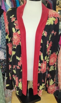 Kimono Slinky Brand TALLA MEDIANA Frente Abierto Drapeado Gasa Negro Rojo Peonías Floral Foto 1 de 4