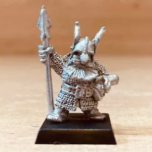 Lancia nana norrena 1 metallo Warhammer Fantasy Citadel 1987 D2 0302/03 - 074323/20 - Foto 1 di 2