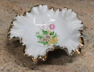 Royal Crown Porzellan Schmuckstück/Bonboniere Blumenmuster 6,5" Vintage handbemalt - Bild 1 von 6