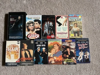 Lot Of 11 Classic Musicals VHS Hair, Chicago, Hairspray (RCA) Cabaret, Grease Foto 1 de 4