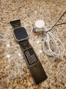 Apple Watch Ultra 2 GPS + Cellular 49mm Titanium/Ceramic - Picture 1 of 7