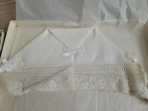 Vintage 1977 "The Magic Hanky" Baby Bonnet - Picture 1 of 9