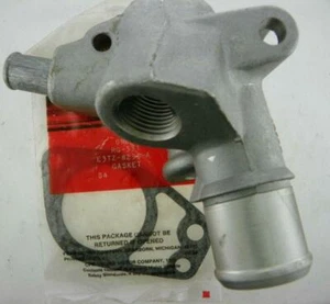 Conector con junta parte no.: fabricante de equipos originales Ford RH33 (E93Z-8592-B) - Imagen 1 de 8