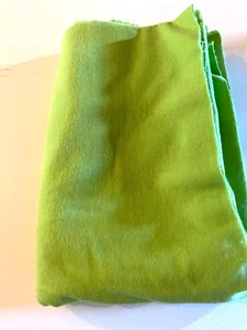 Flannel Sewing Fabric Green color print - Imagen 1 de 2