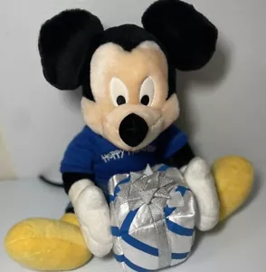 2006 DISNEY HAPPY HANUKKAH MICKEY MOUSE Holding Gift PLUSH TOY STUFFED 14” EUC - Picture 1 of 7