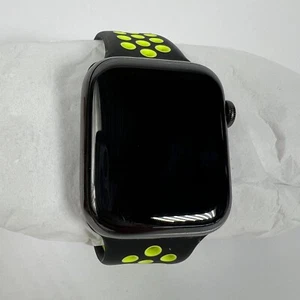 Apple Watch Series 5 44mm Space Black Stainless Steel Case LTE GPS Cellular - Picture 1 of 8