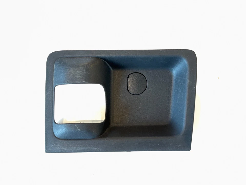 Bisel de moldura de manija de puerta Dodge Ram 1500 2500 3500 2010-12, lado del conductor, negro Foto 1 de 4