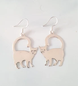 Gorgeous Sparkling Playful Cat Design Drop Earrings 925 Solid Silver #22818 - Picture 1 of 24