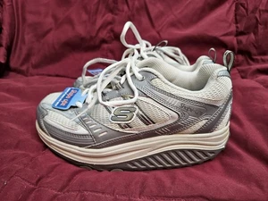 NEU Sketchers Shape-Ups Schuhe Sneaker Damengröße 5 weiß grau - Bild 1 von 16