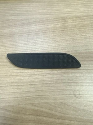 Honda Civic Type R FN2 Passenger Front Door Handle Rubber - Image 1 of 4
