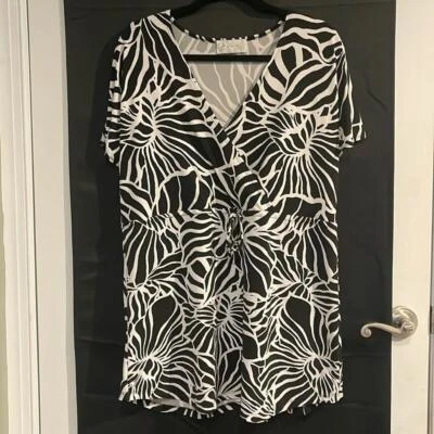 Traje de baño para mujer J. Valdi talla grande blanco y negro encubrimiento Foto 1 de 4