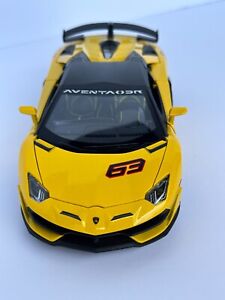 1:24 Scale  Lamborghini svj 63 Alloy Car Model Light & Sound Effect Diecast Car