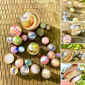 COLLECTION 24 VINTAGE GERMAN c1900 LARGE47mm +SMALL ANTIQUE GLASS SWIRL MARBLES