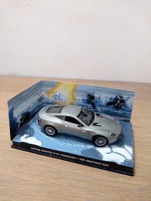 Modellino James Bond 007 Aston Martin V12 Vanquish Die Another Day 1/43 Die Cast - Immagine 1 di 4
