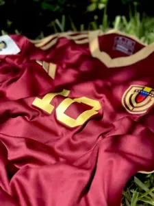 Yeferson Soteldo venezolanisches Fußballtrikot #10 Herren Größe Medium " - Bild 1 von 7