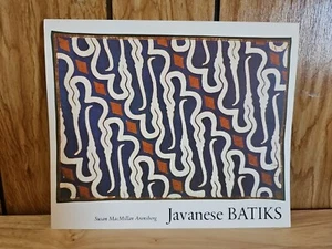Susan M Arensberg / JAVANESE BATIKS 1980 Boston Museum of Fine Arts - Imagen 1 de 9