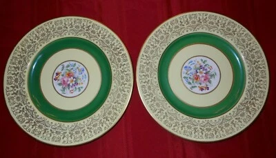 (2) Johnson Brothers Pareek Dinner Plates 10.5" Floral Gold Rimmed Green Ring - Image 1 of 4