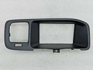 Tapicería pantalla navegación original Volvo S60 - Imagen 1 de 5