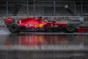 "Ferrari F1 Scuderia Vettel: estampado de metal - lienzo de galería LRG 36"" x 24" - Imagen 1 de 40