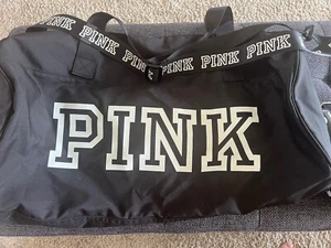 VS PINK DUFFEL BAG 24”BLACK WATER BOTTLE POLKA DOTs NEW - Picture 1 of 4
