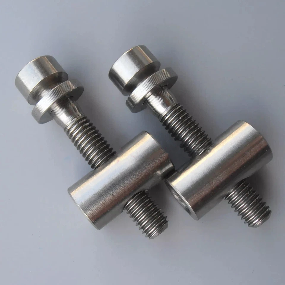 Conjunto de 2 arruelas de porca de parafuso de titânio Ti M5 x 30 para poste de assento Thomson - Imagem 1 de 4