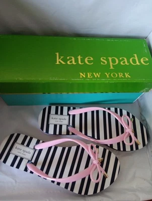 Sandalias de Tanga Kate Spade NY Rosa Lazo Dorado Logo Dije Nova Chanclas-talla 6-NUEVAS SIN CAJA Foto 1 de 4