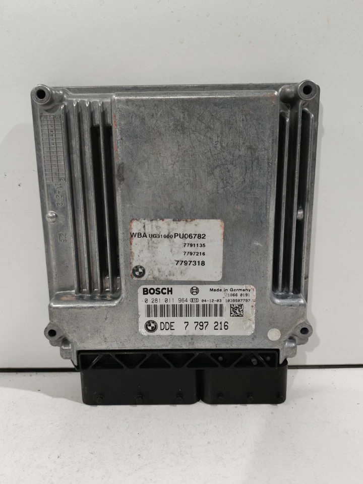Centralina Motore ECU BOSCH BMW SERIE 1 (E87) SERIE 3 (E90/E91) - DDE 7 797 216 - Immagine 1 di 3