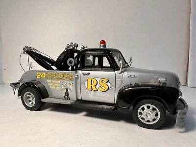 Welly 1953 Chevrolet Tow Truck RS Road Service Silver 1:24 Diecast RARE - Image 1 of 4