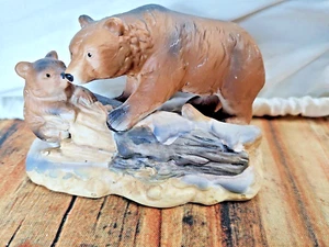 Vintage Ceramic Brown Bear Figurine GEI 1997 Decorative Mama Bear & Cub Figurine - Picture 1 of 12