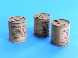 Plus Model 1/35 US Tactical Engine Oil Lubricant Vietnam (3 cans) [MODEL] EL035 - Picture 1 of 1