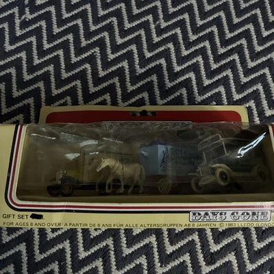 Models Of Days Gone By Lledo 1983 Gift Set GS.1 Inc Figures Diecast Models Ford - Image 1 of 4