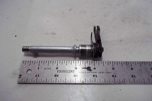 1975 Honda MT250 mt 250 elsinore clutch actuator lever arm shaft - Imagen 1 de 1