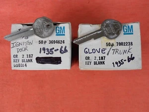 VINTAGE GM ORIGINAL CHEVY BUICK PONTIAC OLDSMOBILE NOS KEY BLANKS 1935 - 1966 - Picture 1 of 6