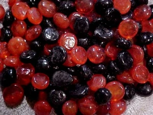 500  BLACK & ORANGE FLAT GLASS MARBLES GEMS, VASE FILLERS, MOSAIC TILES $24.99  - Picture 1 of 3