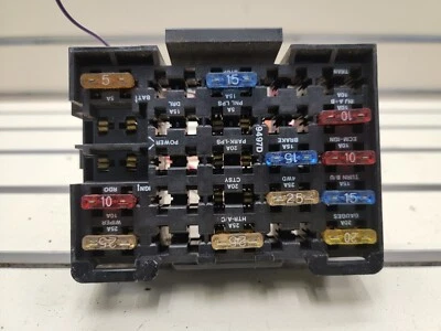 88-94 GMC CHEVY TRUCK C/K Under Dash Fuse Box Body Relay Control Module Unit OEM - Image 1 of 4