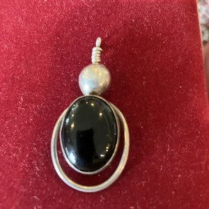 Modernist Black Onyx 925 Sterling Silver Pendant Taxco Estate - Picture 1 of 3