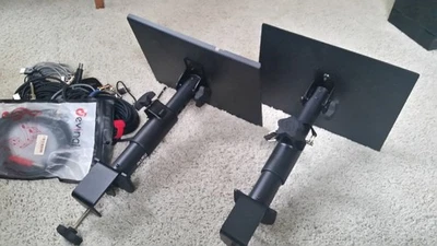 Gator Frameworks Supporti per monitor da studio a morsetto (2) GFW-SPKSTMNDSKCMP e cavi - Immagine 1 di 4