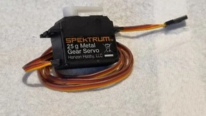 Spektrum A500 25g Metall Getriebe Servo SPMSA500 mit 800mm Zuleitungen - Bild 1 von 3