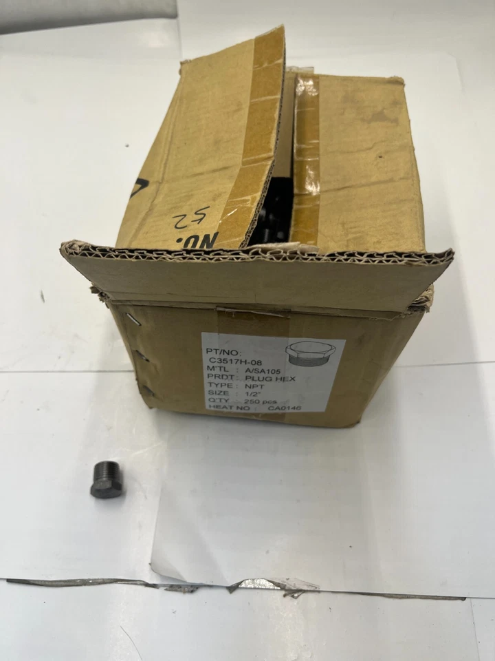 Box of 250 Carbon Steel Hex Head Threaded Plug 1/2" NPT C3517H-08 A/SA105 - Image 1 of 4