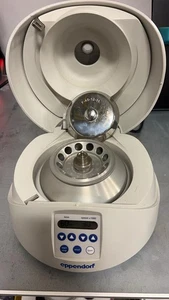 Eppendorf 5452 Mini Spin w/ Centrifuge, 13,400 RPM, TESTED - Picture 1 of 2