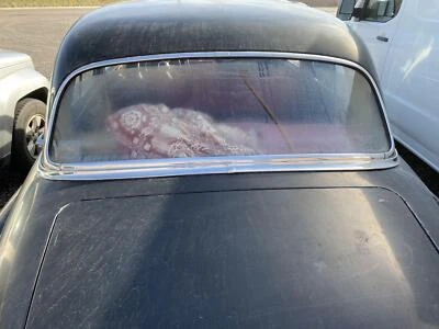 Dodge Meadowbrook 1950 ventana trasera de vidrio Foto 1 de 4