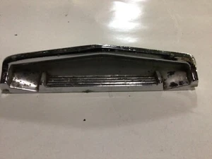 66 67 68 69 70 Coronet Roadrunner GTX B Body Chrome Console End Plate 2656816 - Picture 1 of 5