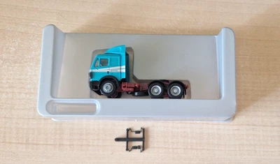 Herpa 140423 MB SK88 2448 trattore 6X4 celeste  1:87 OVP - Immagine 1 di 4