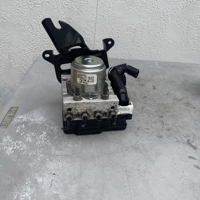 2012 - 2015 Honda Pilot 3.5L ABS Anti-lock brake pump module OEM  SZAA1 - Image 1 of 4