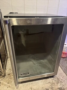 Viking Professional VWCI1240GLSS 24 Inch Undercounter Wine Cellar -DOOR ONLY - Picture 1 of 3