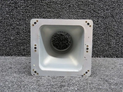 Выход теплообменника 35697-002 Cirrus Vision Jet SF50 IPS - Изображение 1 из 4