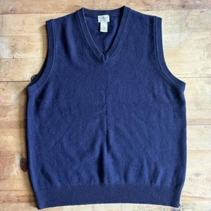 LL Bean Lambs 100% Wool Sweater Vest Men’s Large Dark Blue V-Neck Outdoor Preppy - Picture 1 of 14