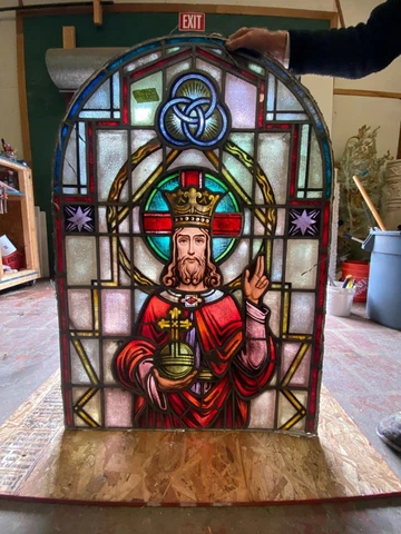 ANTIQUE STAINED GLASS CHRIST WINDOW FROM A CLOSED CHURCH - CCM112 Cover