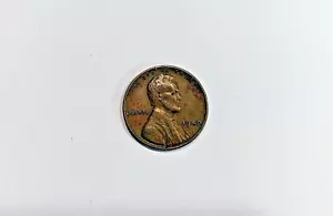 1940 P Lincoln Wheat Cent - VF Condition - Picture 1 of 2